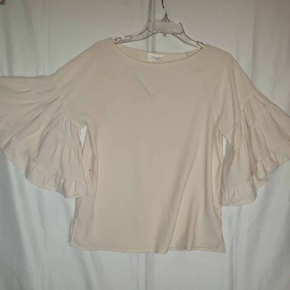 Oddi Women's Cream Ruffle Sleeve Top